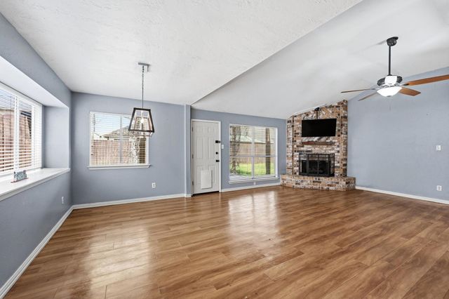 7403 Misty Morning Dr, Humble, TX 77346