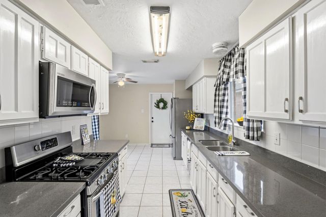 7403 Misty Morning Dr, Humble, TX 77346