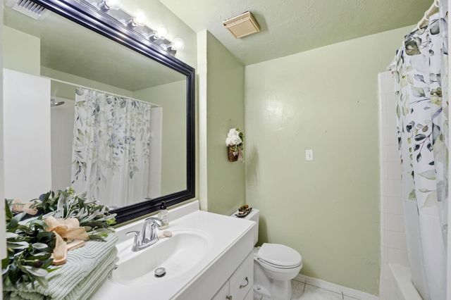 7403 Misty Morning Dr, Humble, TX 77346