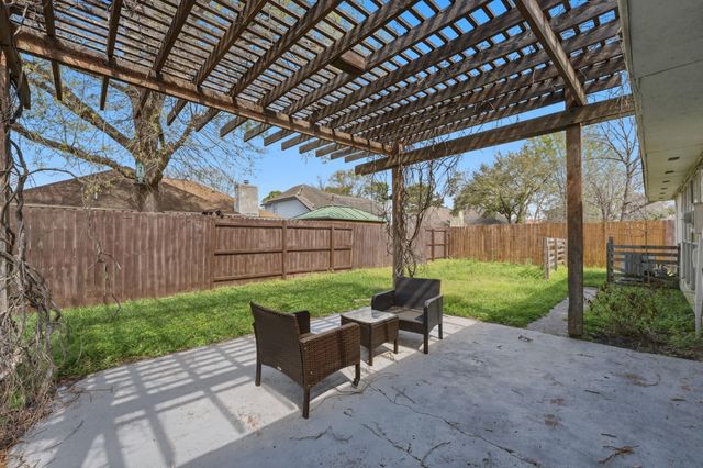 7403 Misty Morning Dr, Humble, TX 77346