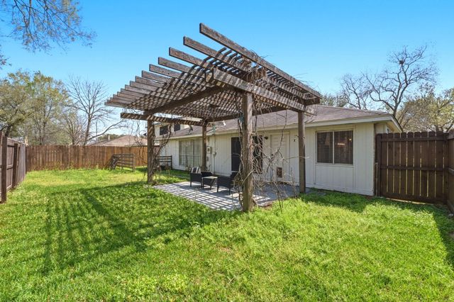 7403 Misty Morning Dr, Humble, TX 77346