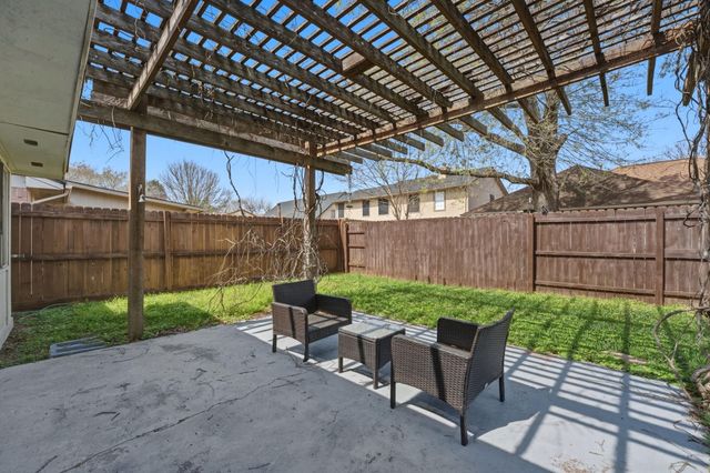 7403 Misty Morning Dr, Humble, TX 77346