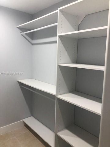 550 S Park Rd 32-8, Hollywood, FL 33021