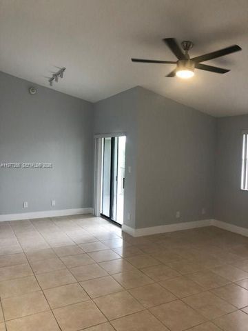 550 S Park Rd 32-8, Hollywood, FL 33021