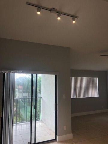 550 S Park Rd 32-8, Hollywood, FL 33021