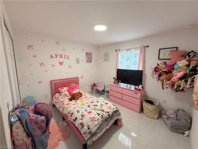 4702 Loraine AVE S, Lehigh Acres, FL 33976