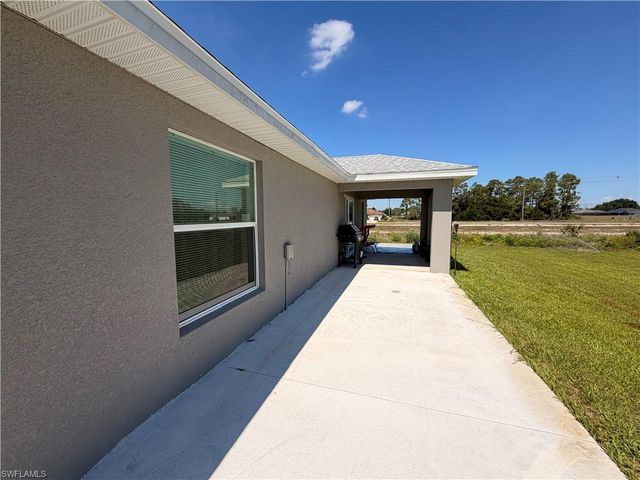 4702 Loraine AVE S, Lehigh Acres, FL 33976