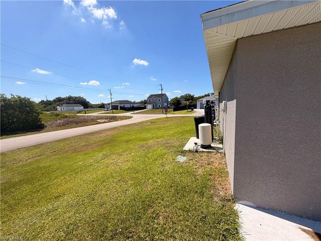 4702 Loraine AVE S, Lehigh Acres, FL 33976