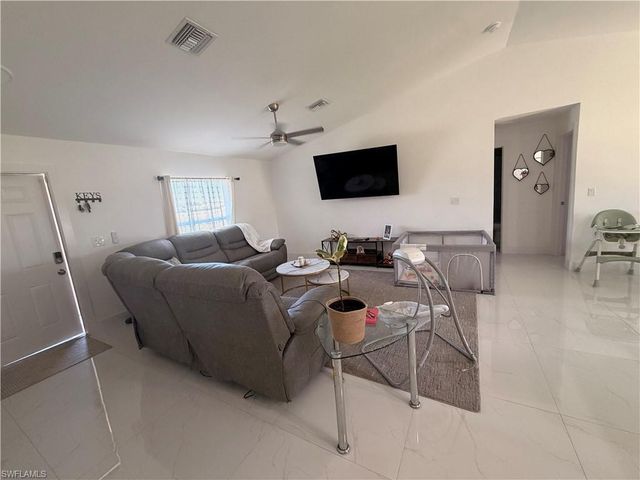 4702 Loraine AVE S, Lehigh Acres, FL 33976