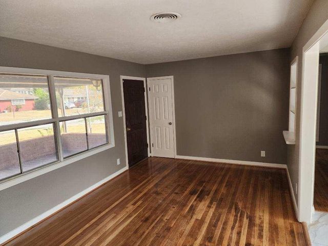 1853 Huge Oaks St Street, Houston, TX 77055