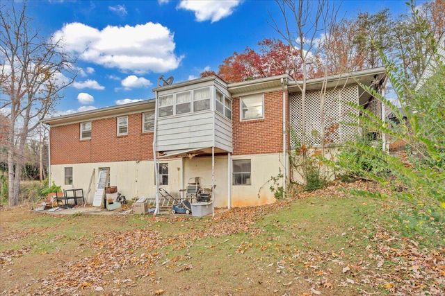 514 Hairston ST, Martinsville, VA 24112