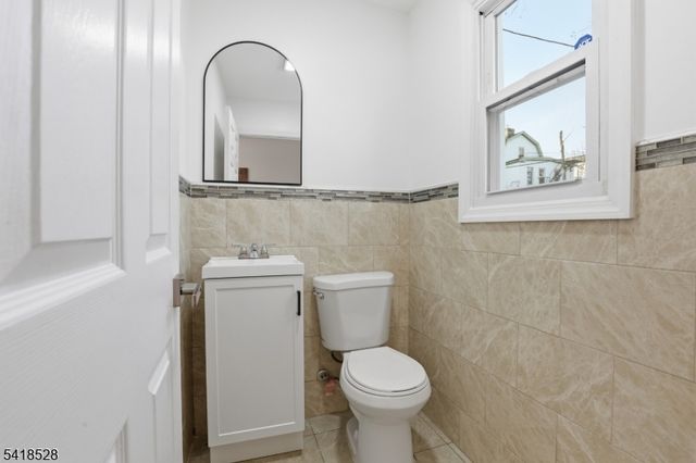 171 Renner Ave, Newark City, NJ 07112