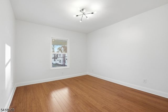 171 Renner Ave, Newark City, NJ 07112