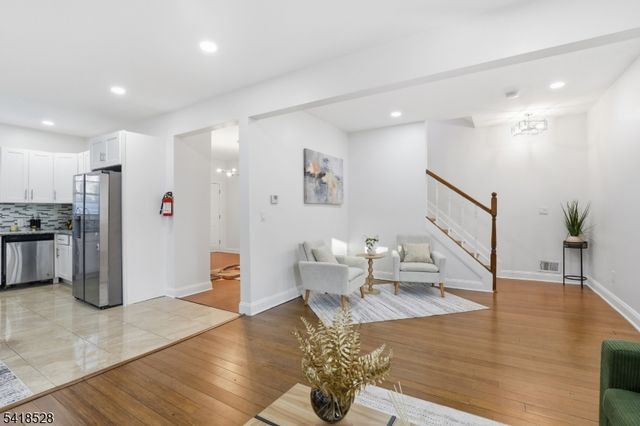 171 Renner Ave, Newark City, NJ 07112