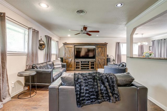 3554 Cromart Court N, Fort Worth, TX 76133
