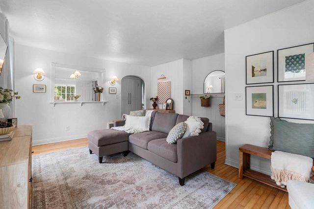1550 DELAWARE STREET, Oshkosh, WI 54902
