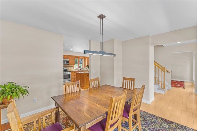 18 Fairview Drive, Essex Junction, VT 05452