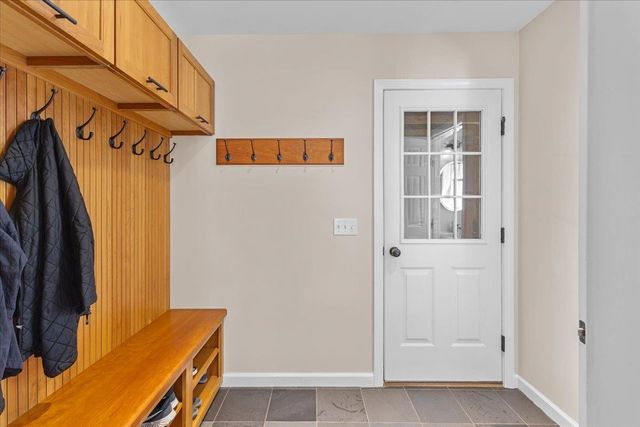 18 Fairview Drive, Essex Junction, VT 05452