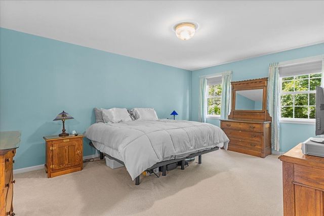 18 Fairview Drive, Essex Junction, VT 05452