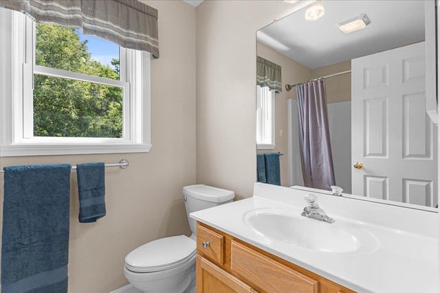 18 Fairview Drive, Essex Junction, VT 05452