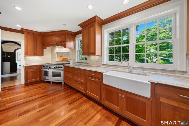 1716 Shippan Avenue, Stamford, CT 06902