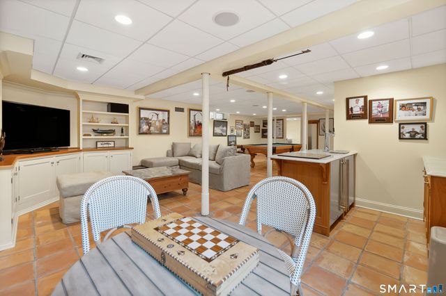 1716 Shippan Avenue, Stamford, CT 06902