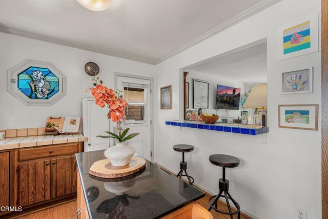17448 Keswick Street, Northridge, CA 91325