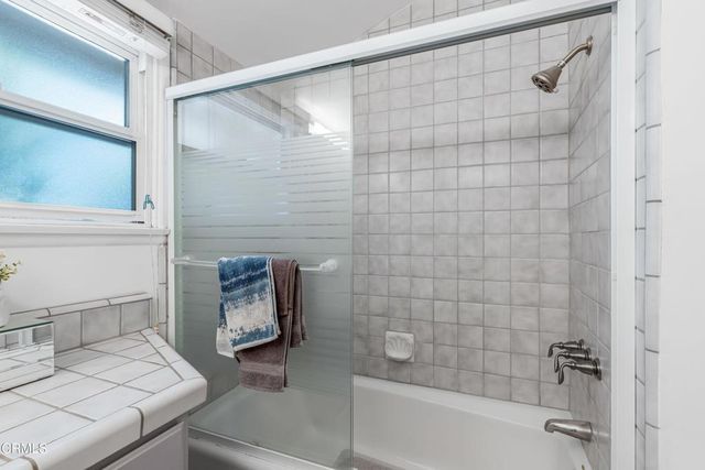 17448 Keswick Street, Northridge, CA 91325