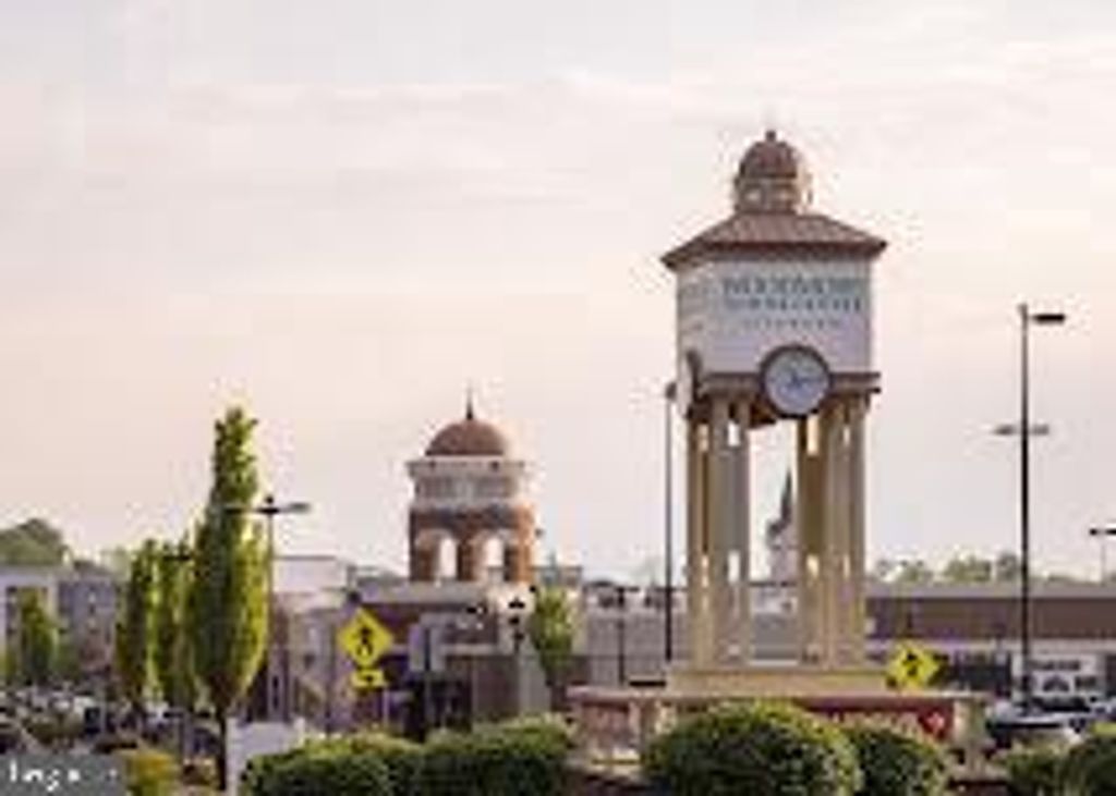 Image 12 of property listing at 710 GARRETT A MORGAN BLVD, Landover, MD 20785