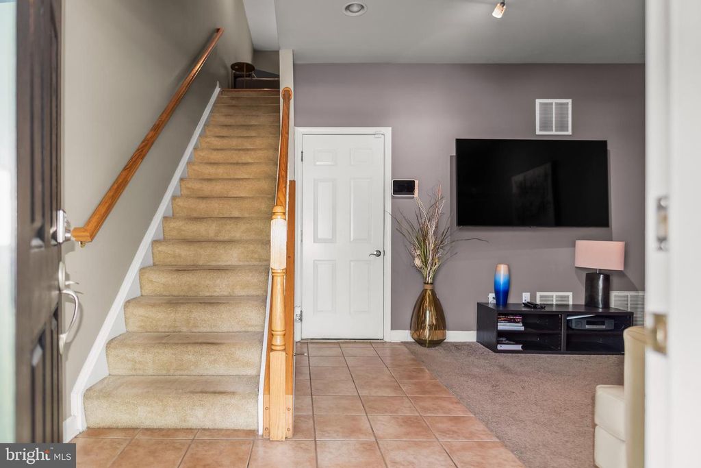 Image 2 of property listing at 710 GARRETT A MORGAN BLVD, Landover, MD 20785