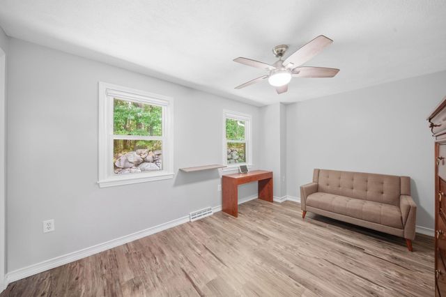 106 Park Ave W D5, Lowell, MA 01852