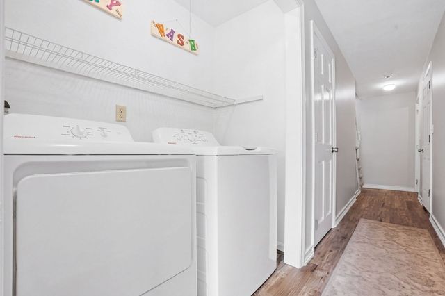 106 Park Ave W D5, Lowell, MA 01852