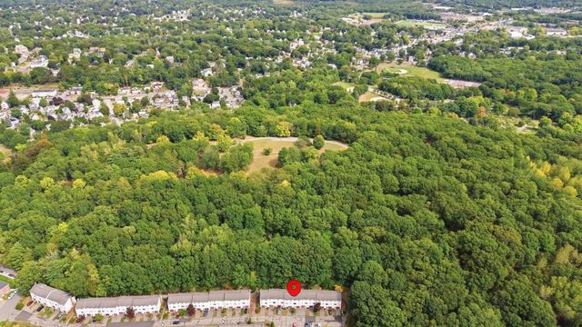 106 Park Ave W D5, Lowell, MA 01852
