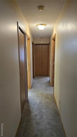 803 E Meyers Avenue, Hazel Park, MI 48030