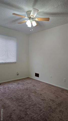 803 E Meyers Avenue, Hazel Park, MI 48030