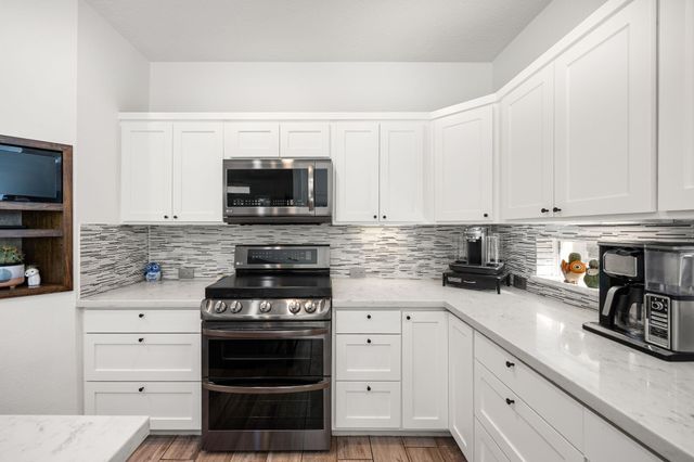 11411 Creekwood Hills Lane, Houston, TX 77070