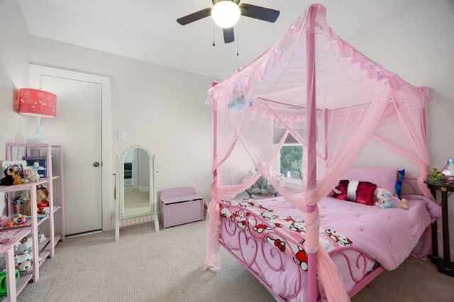 11411 Creekwood Hills Lane, Houston, TX 77070