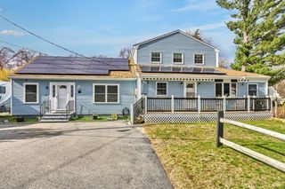 55 Friendship St, Billerica, MA 01821