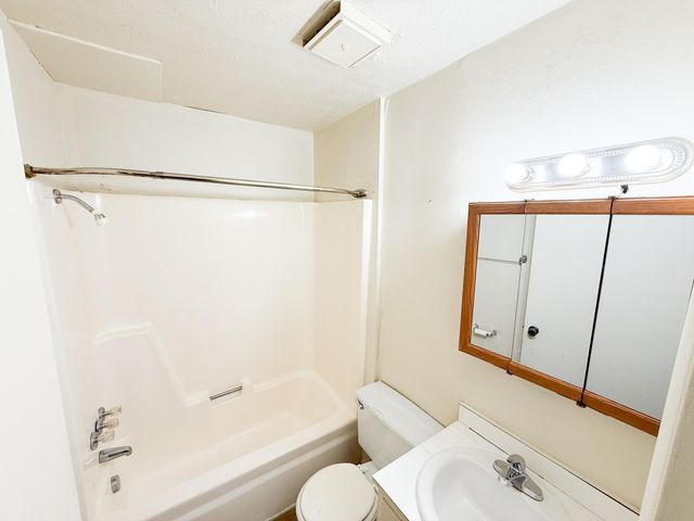 105 Loveless Lane, Somerset, KY 42503