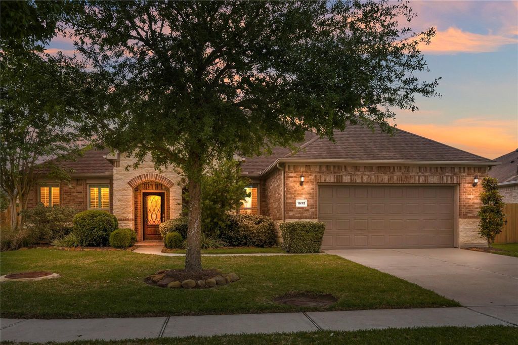 1632 Centolani Street, League City, TX 77573