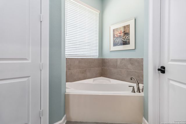 3803 Nublado, San Antonio, TX 78261