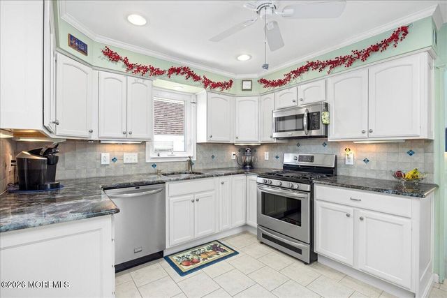 410 N Huntington Avenue, Margate, NJ 08402