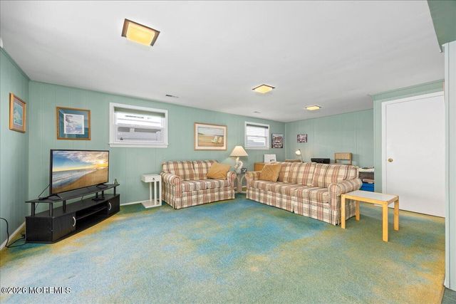 410 N Huntington Avenue, Margate, NJ 08402