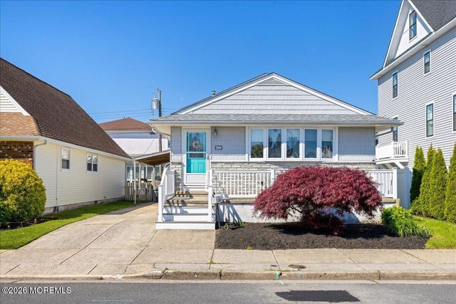 410 N Huntington Avenue, Margate, NJ 08402