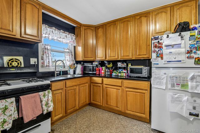 183 Litchfield Avenue, Elmont, NY 11003