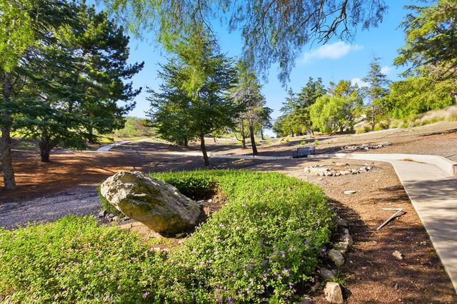 1069 Belleza Street, Camarillo, CA 93012