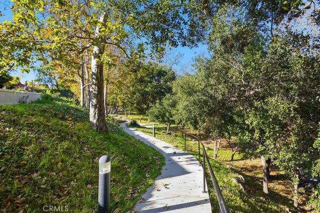 1069 Belleza Street, Camarillo, CA 93012