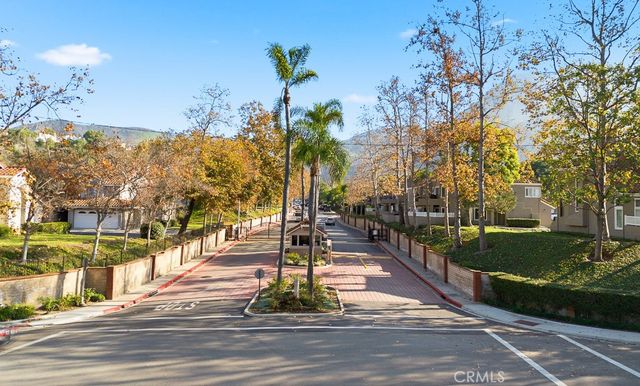 1069 Belleza Street, Camarillo, CA 93012