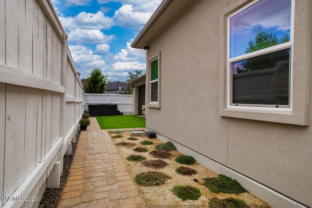 622 Braided Rope Drive, Reno, NV 89511