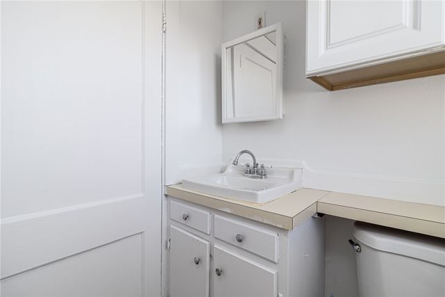 1609 West Main Road, Middletown, RI 02842